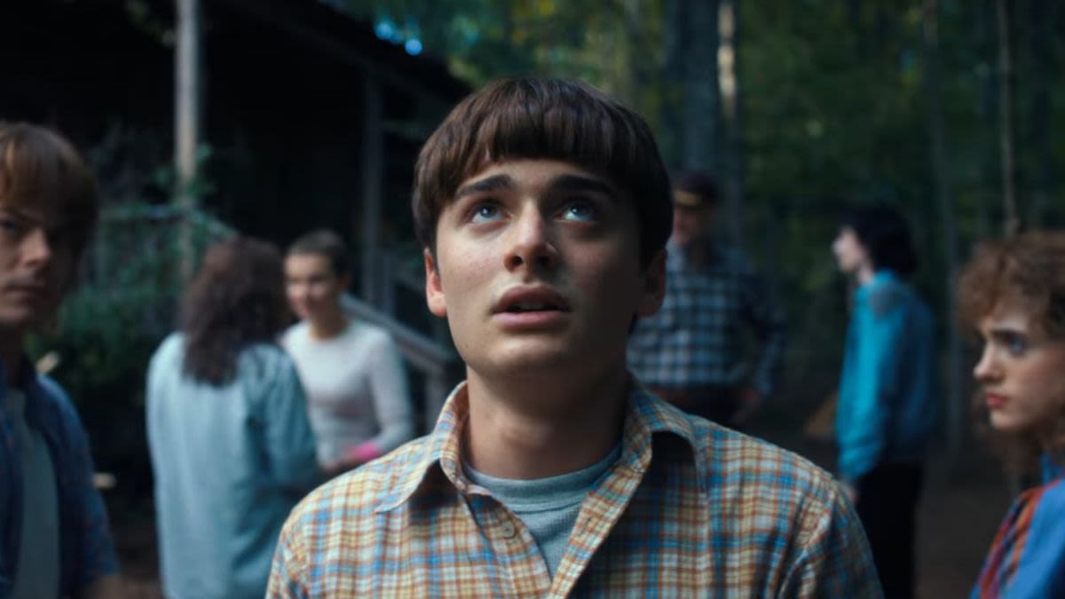 See The Time Stranger Things' Noah Schnapp Received A Shoutout From Tom Hanks And Steven Spielberg Early In His Career...