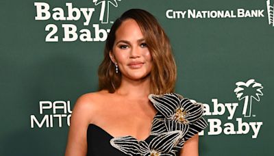 Chrissy Teigen: Stolz auf ‚Sports Illustrated Swimsuit‘-Modeljob