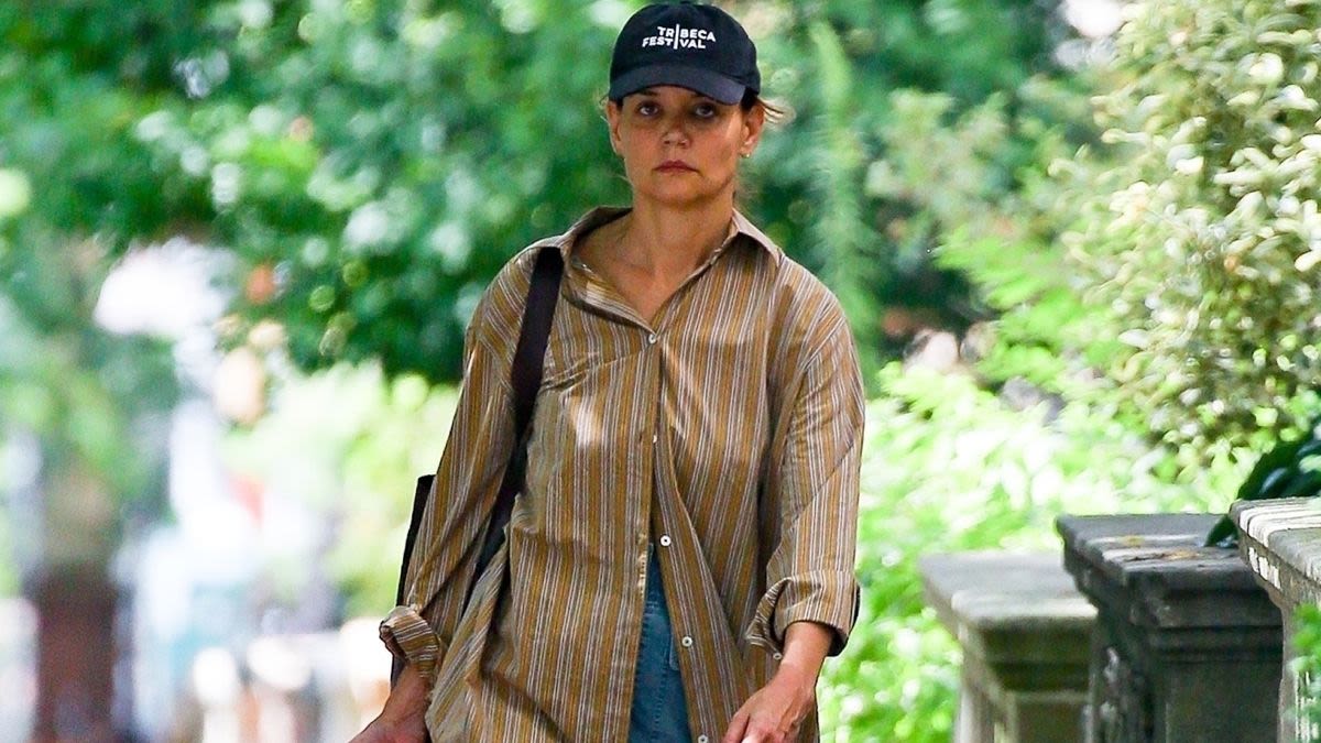 Forget Crop Tops—Katie Holmes Declares It's a Big Shirt Summer