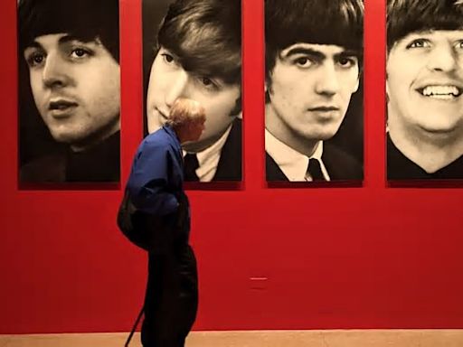 Una exposición recorre la llegada al estrellato internacional de los Beatles, vista desde la cámara de fotos de Paul McCartney