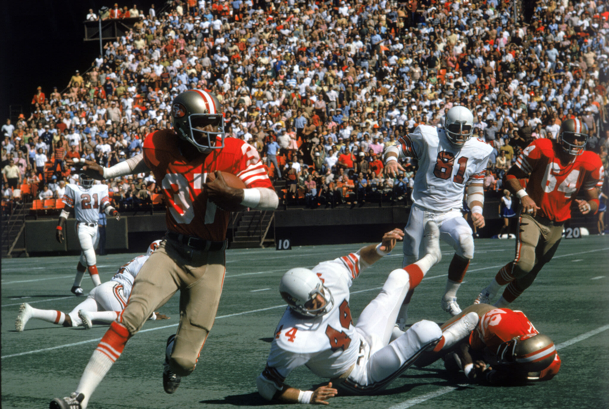 NFL legend Jimmy Johnson of the 49ers dies at 86