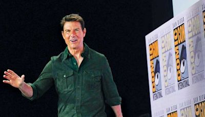 'Top Gun: Maverick': Tom Cruise surprises fans during orchestral concert