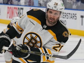 Canucks sign Forbort to cheap one-year free agent contract | Offside