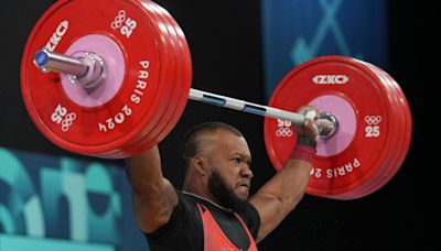 Yeison López obtiene la medalla de plata para Colombia en la halterofilia