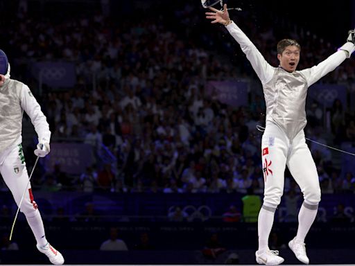 Fencing-Cheung wins the gold in men's foil at Paris Games