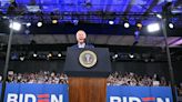 Com discurso enérgico em comício, Biden tenta reparar os danos causados pelo debate