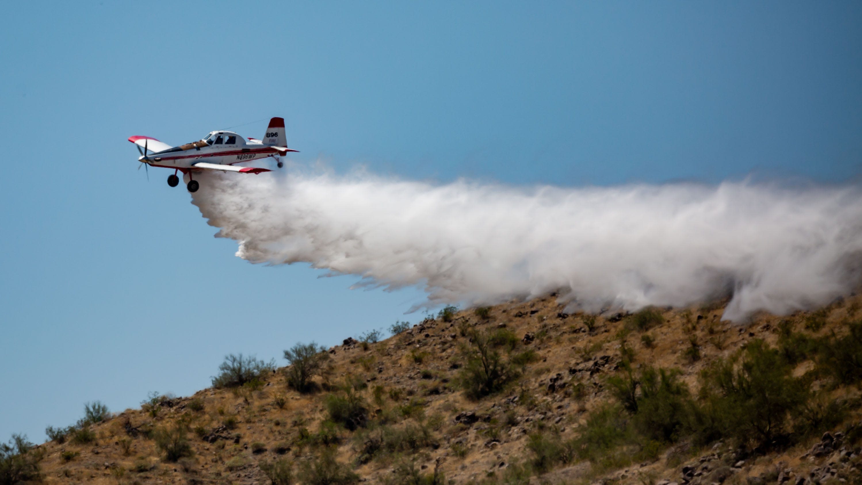 How Arizona aerial firefighters take down wildfires from the air