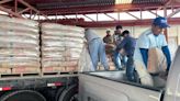 Ayuntamiento de Monclova entrega cemento subsidiado
