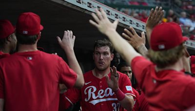 Tyler Stephenson discusses daughter's birth, Cincinnati Reds' dugout celebration