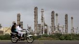 Indian Oil-Refining Giant Joins Army of Traders of Key Oil Price