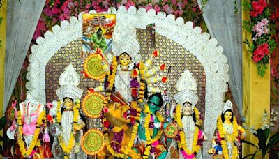 West Bengal Hikes Assistance For Durga Puja Organisers, Will Now Give Rs 85,000