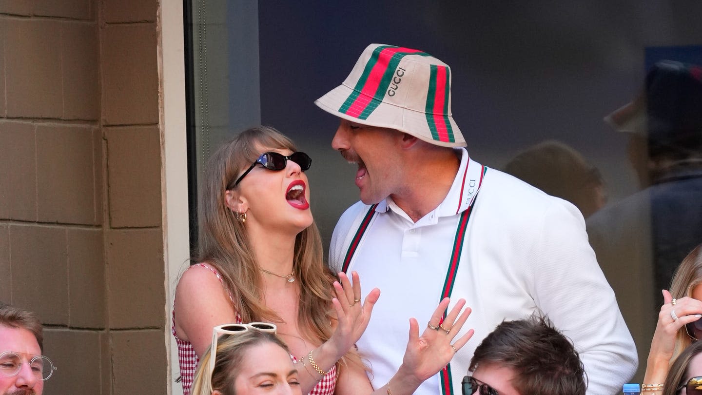 You Need to Watch Taylor Swift and Travis Kelce Singing "﻿I Believe in a Thing Called Love" at the US Open