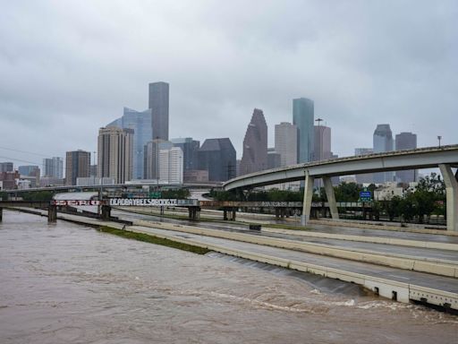 Houston Set for Dangerous Heat as Power Outages Top 2 Million