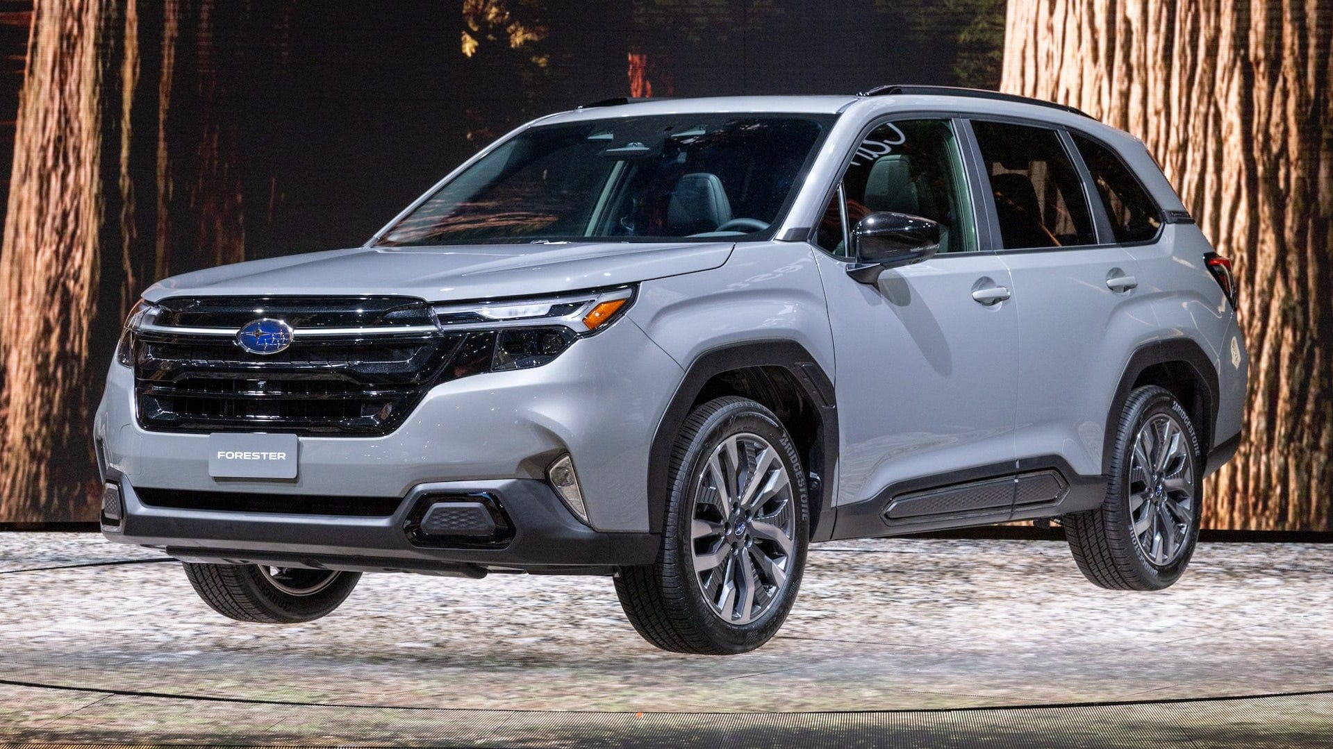 Only 1 of 10 SUVs gets 'good' rating in crash test updated to reflect higher speeds