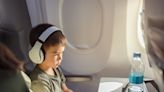 Kid's 4-hour iPad viewing during flight sparks debate