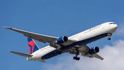 31 Daily Flights: Inside Delta Air Lines Huge Amsterdam & Paris CDG Schedule