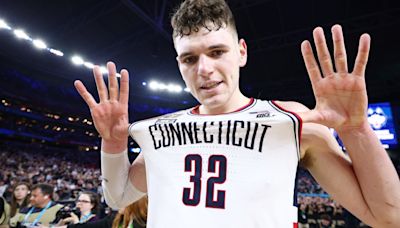 NBA Rumors: Donovan Clingan 'Rocketed' Up 2024 Draft Boards, in Mix for No. 1 Pick