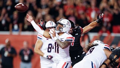 Arizona scores 23-10 upset win over No. 10 Utah as Cameron Rising watches from the sideline again