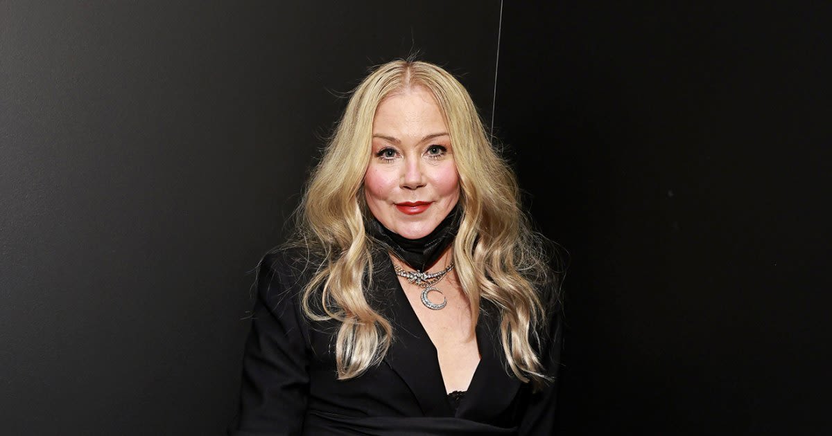 Christina Applegate on Why Reality Stars 'Freak' Her Out