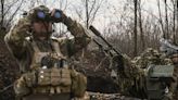 Ukraine is facing training problems, but it's handling its new combat troops better than the Russians, war analysts say