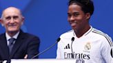Tearful Endrick unveiled by Real Madrid at Bernabeu after transfer, completes 'dream' sparked by Cristiano Ronaldo - Eurosport