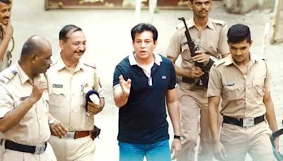 Gangster Abu Salem moved out of Taloja prison in Navi Mumbai for transfer to Nashik jail