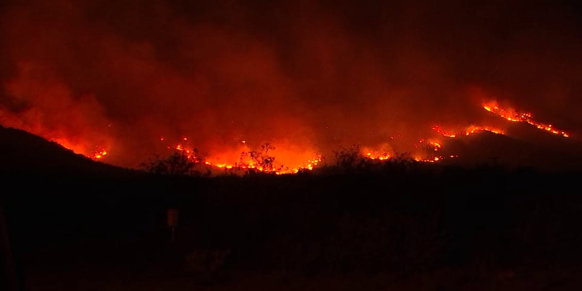 Hillside Fire burns 1,200 acres near Congress; evacuations possible