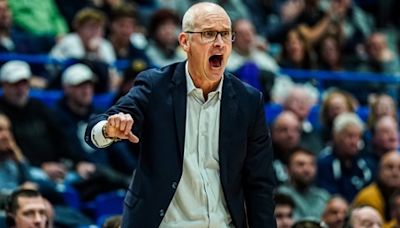 Lakers preparing ‘massive long-term’ contract offer for UConn head coach Dan Hurley: report