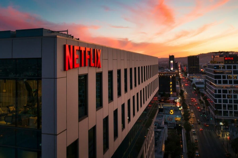 Netflix Taps Former Epic Games Exec As New President: - Netflix (NASDAQ:NFLX), Electronic Arts (NASDAQ:EA)