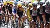 Tour de France: el airado reclamo de los ciclistas porque arrojaron chinches en la ruta y el perro que casi provoca un desastre