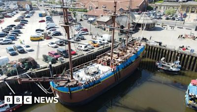 Whitby: James Cook's Endeavour replica on market for £1.5m
