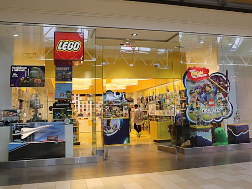 Iowa's first LEGO store to open in West Des Moines' Jordan Creek Town Center