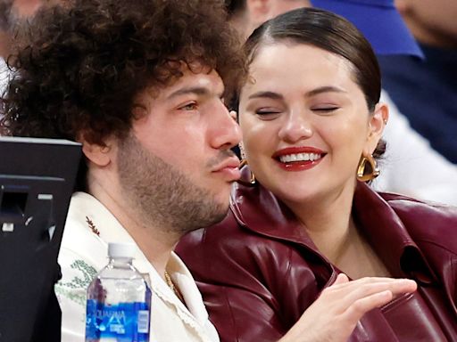 Selena Gomez and boyfriend Benny Blanco pack on the PDA at Knicks game