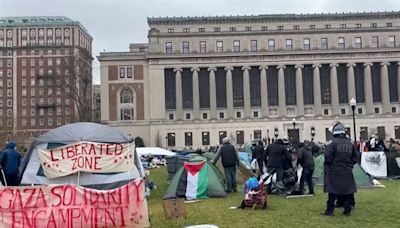 Una protesta pro-palestina en el campus de la Universidad de Columbia termina con más de 100 detenidos