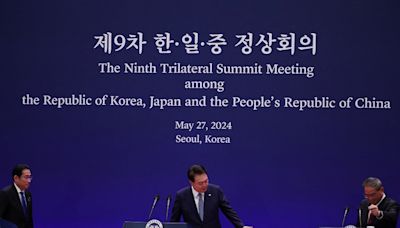 中日韓領導人同意加強合作 定期舉行三邊峰會 - RTHK