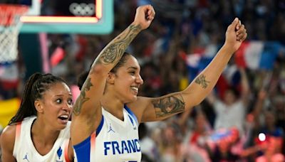 Basket: les Bleues forcent la porte de la finale après prolongation