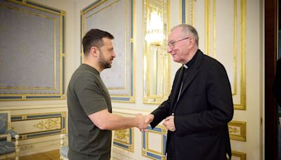 Ukraine's Zelenskiy discusses peace, prisoners with senior Vatican official