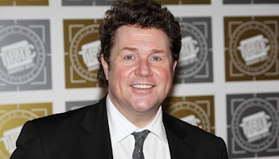 Michael Ball thanks BBC DJ Steve Wright in first show