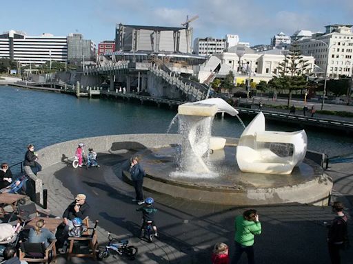New Zealand allows spouses of students with Green List degrees to apply for a work visa