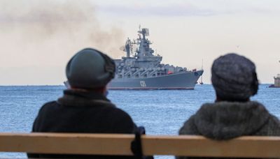 The 'humiliating' retreat of Russia's fleet from Crimea proves its threats don't mean anything, expert says