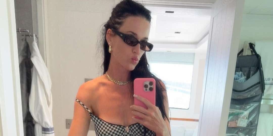 Katy Perry serves holiday style inspo in crochet beach cover-up and belly chain