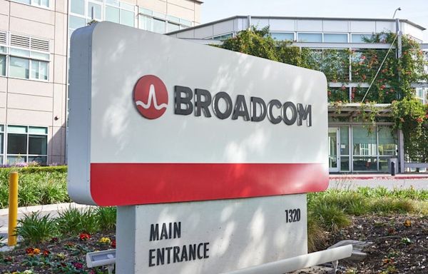 Nancy Pelosi's Stock Pick Broadcom Poised For Breakout After Recent Consolidation: 'She Never Loses,' Says Social...