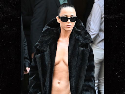 Topless Katy Perry Wows Everyone at Paris Fashion Week