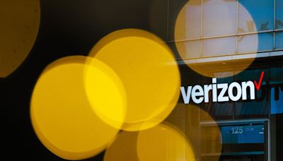 Verizon, AT&T Mobile Users Face Problems Connecting Overseas