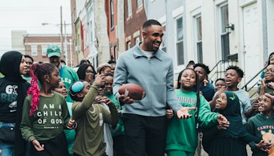 Jalen Hurts launches foundation to serve and mentor youth