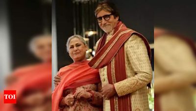 Amitabh Bachchan talks about giving his wife Jaya jewellery: 'Ha hum dete hai' | Hindi Movie News - Times of India