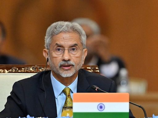 Jaishankar Compliments Outgoing Foreign Secretary Kwatra For His Contributions - News18