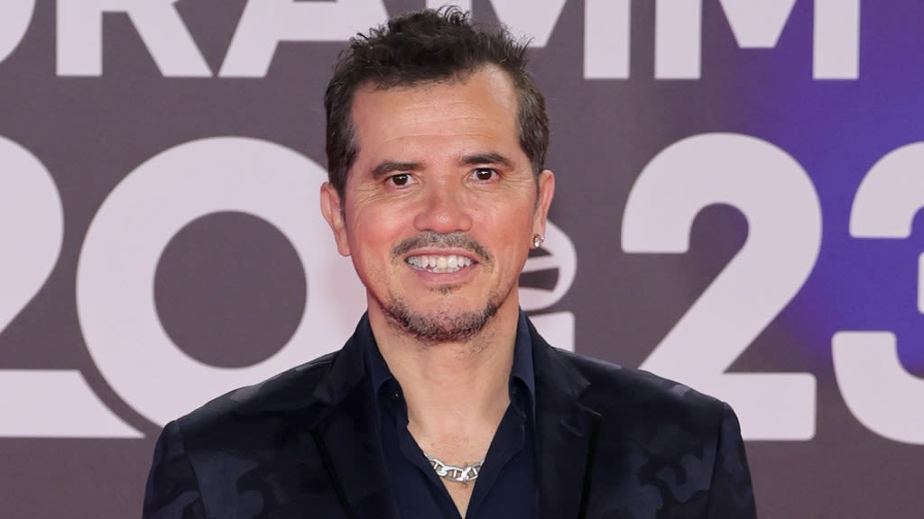 John Leguizamo Says He Turned Down ‘Mr. and Mrs. Smith’ Because He “Felt Dissed”