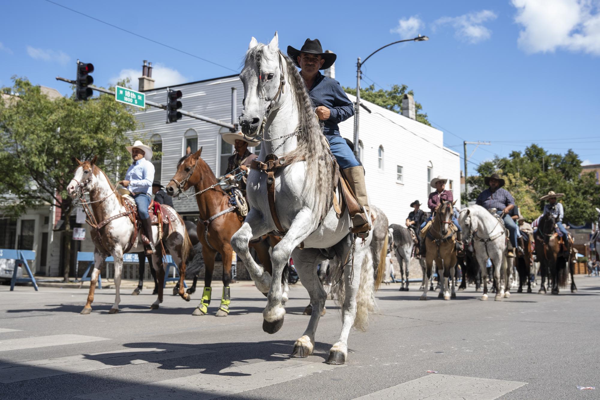 23rd annual Pilsen Mexican Independence Day Parade draws in Chicago crowd, highlights local culture