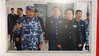 習憂王家軍和蔡中央 推夫人上位？彭麗媛身份大揭秘(圖) - 動向 -